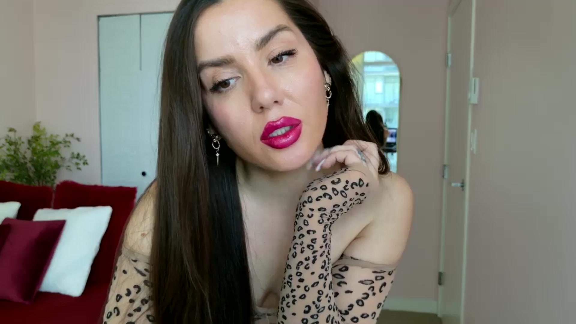 BellaBaxter video thumbnail