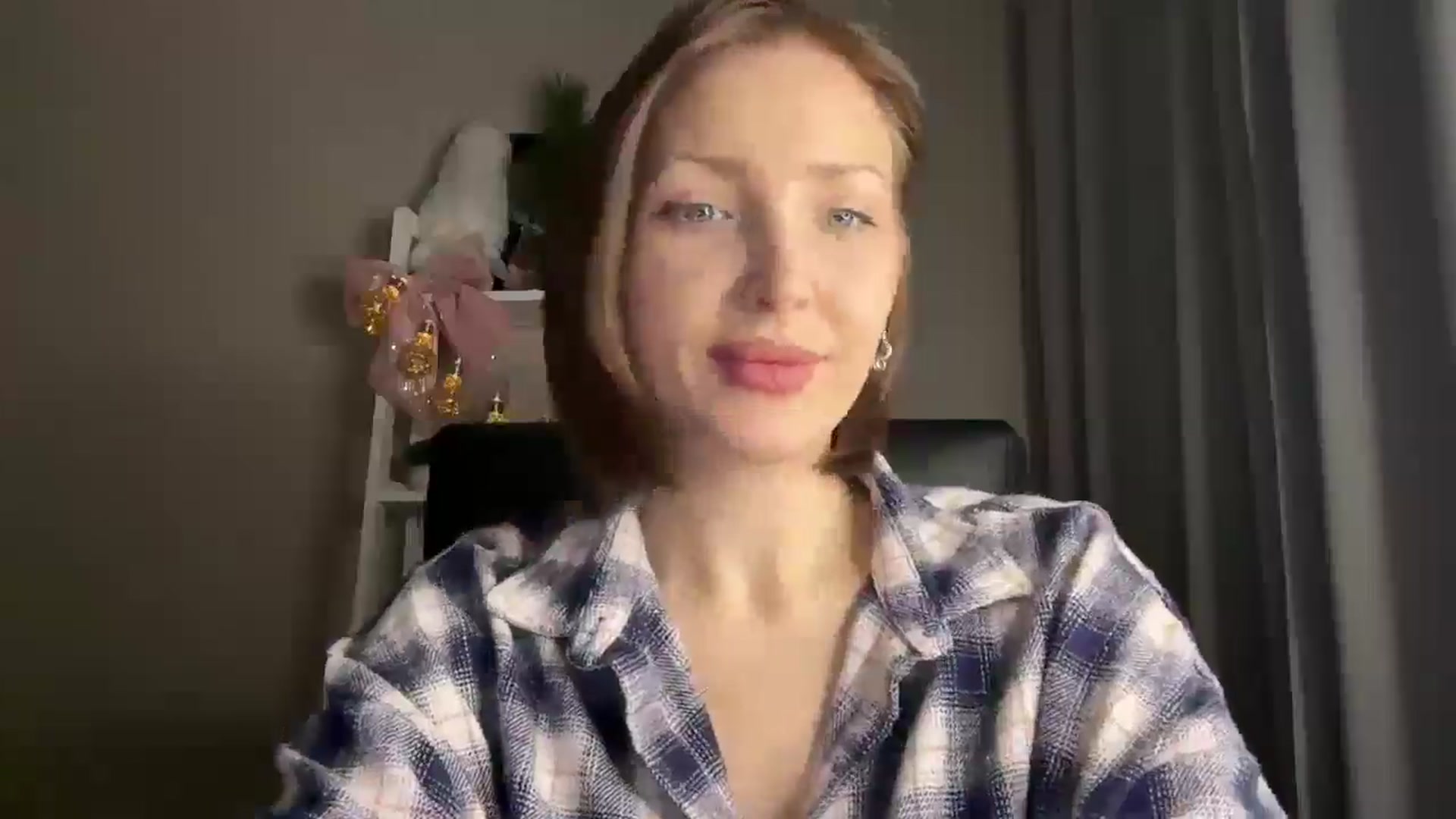 Di_Pearl video thumbnail