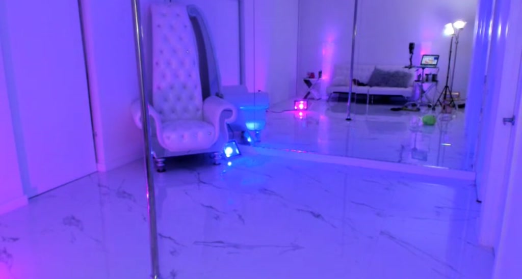 ReyasRoom video thumbnail