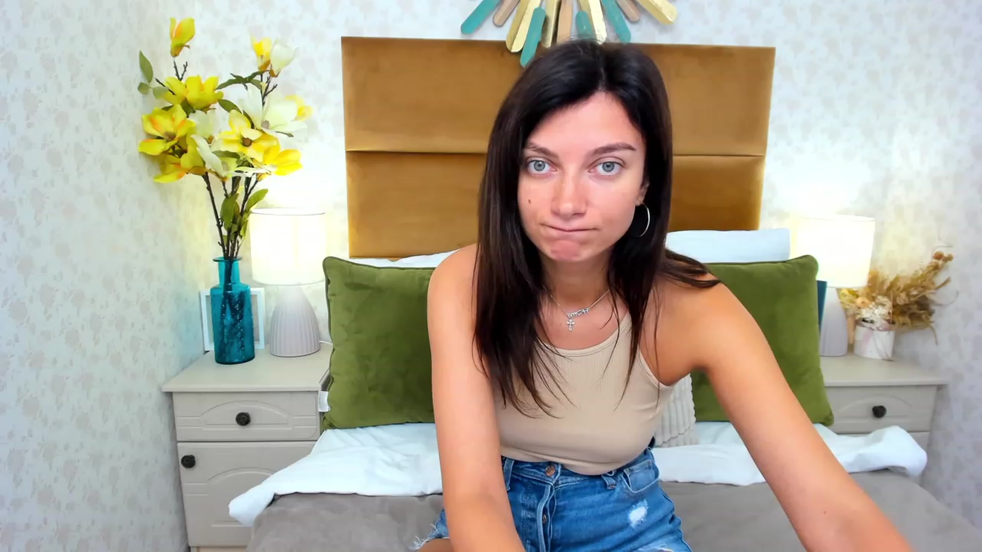 LuckySandra video thumbnail