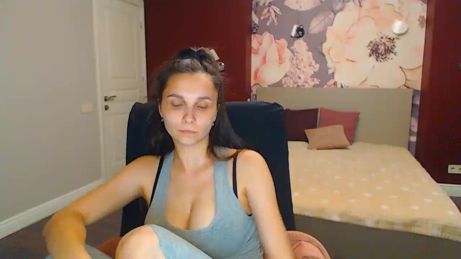 Karina_Mils video thumbnail