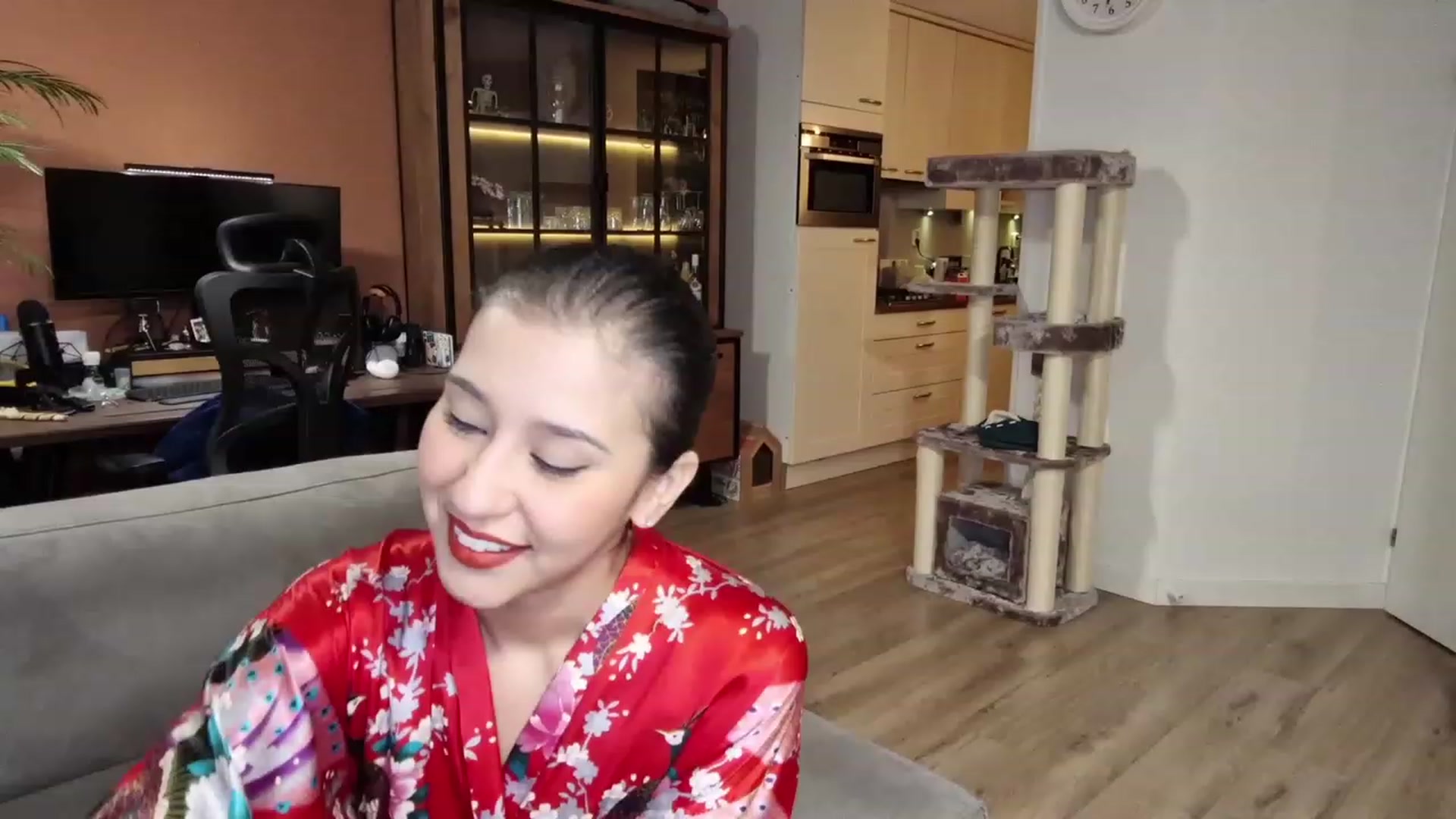 MissFine video thumbnail