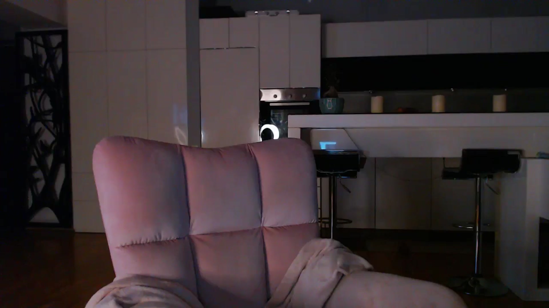 D_y_y video thumbnail