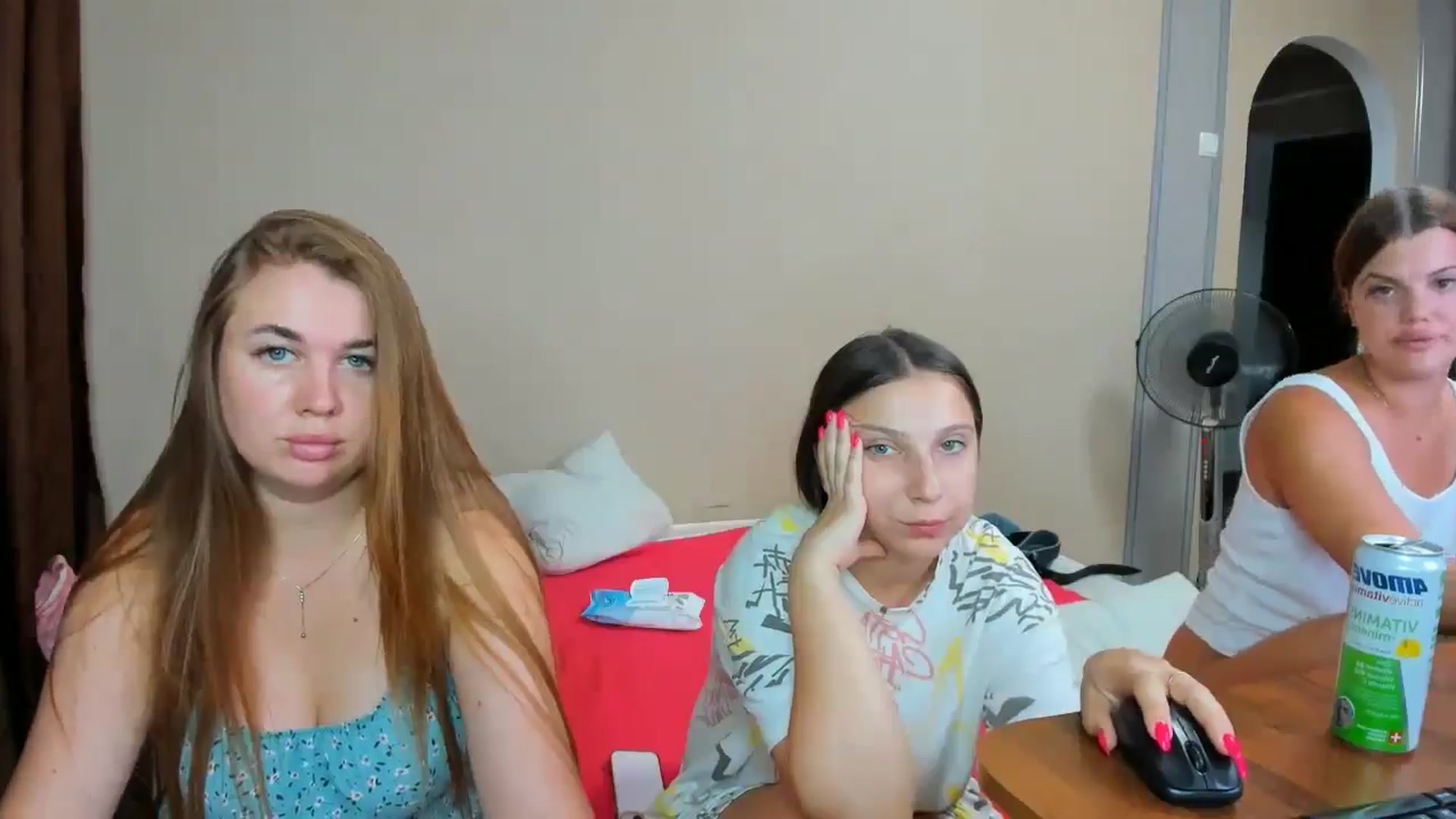 IFlowersGirl video thumbnail