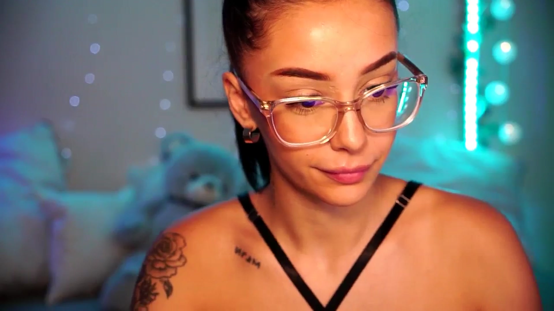 Naomii18 video thumbnail