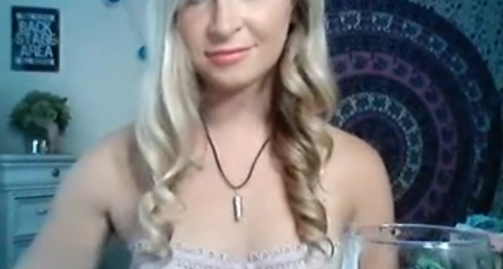 Naomi23Xx video thumbnail