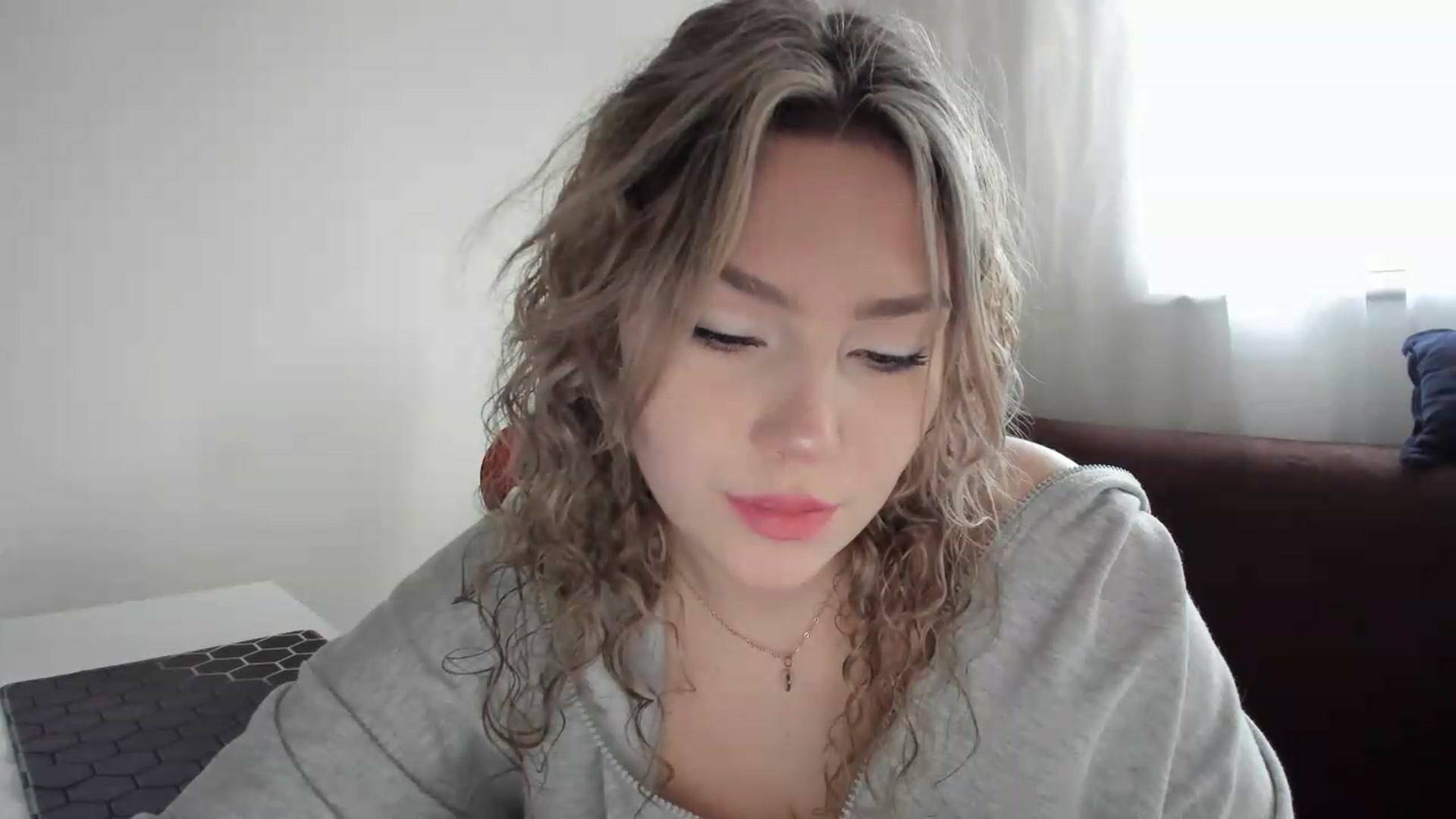 Milanana video thumbnail