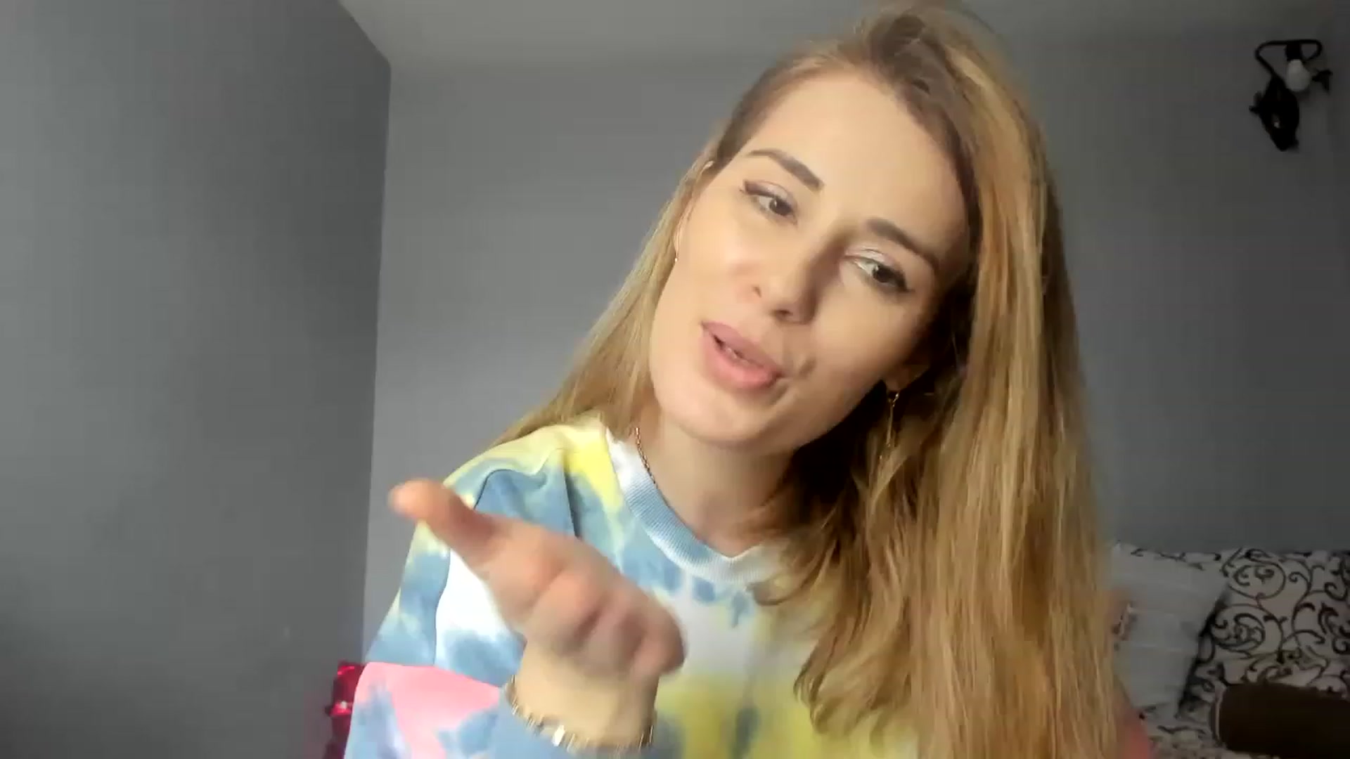 PrettyWomen31 video thumbnail