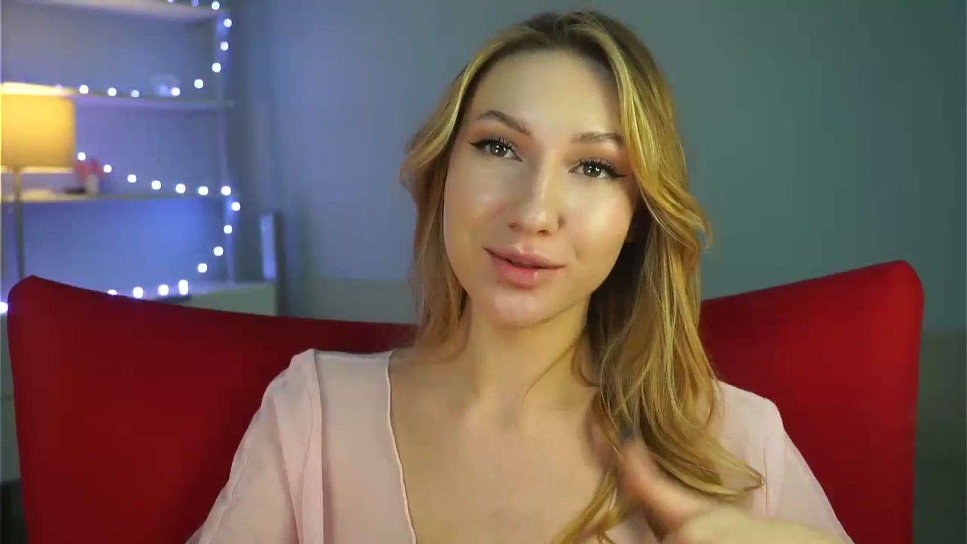 LovelyGin video thumbnail