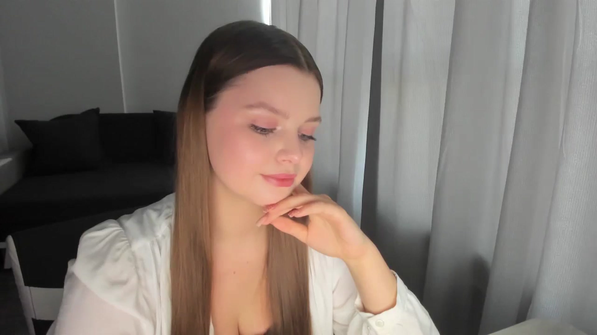 Annaneon video thumbnail