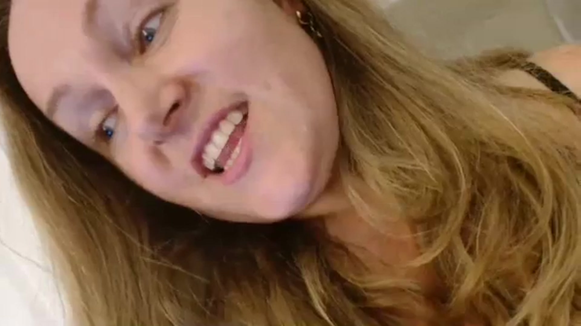 JustLily video thumbnail