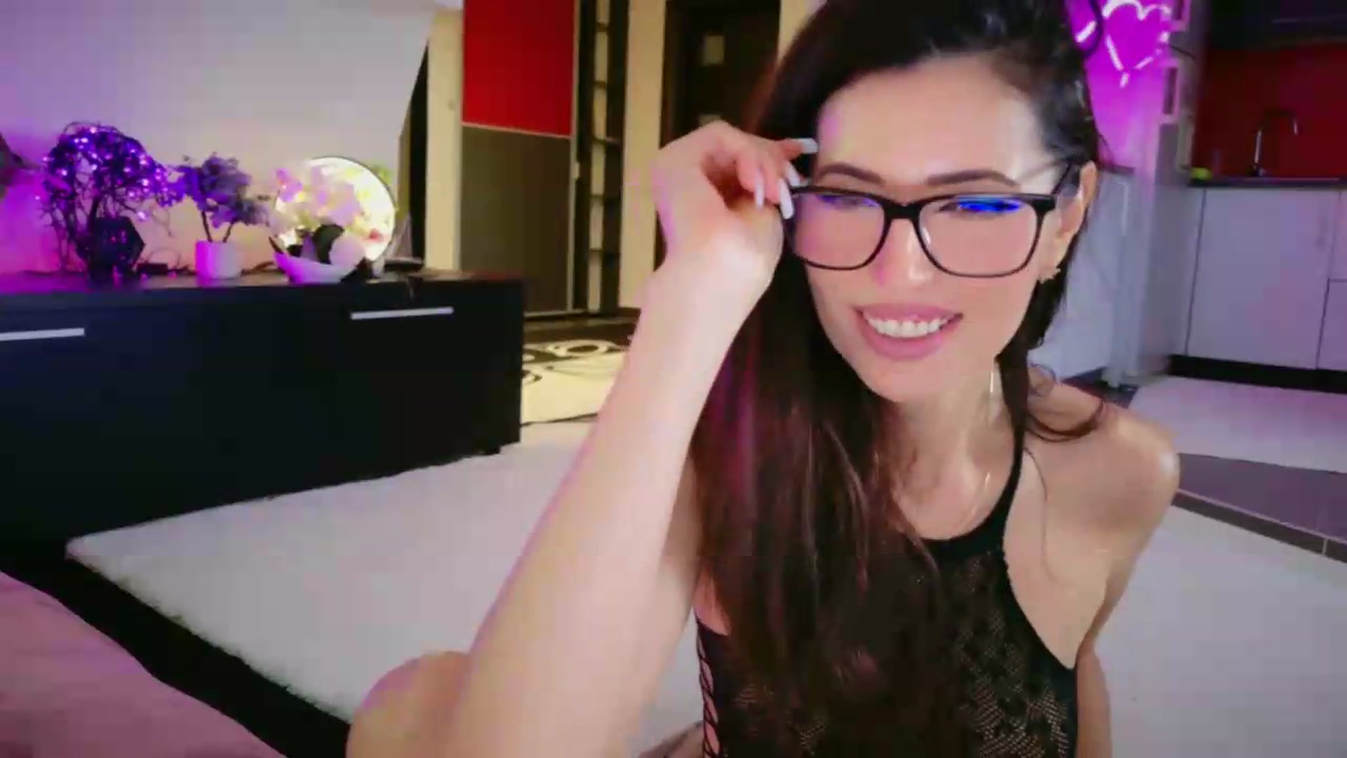 SmileyTinaa video thumbnail