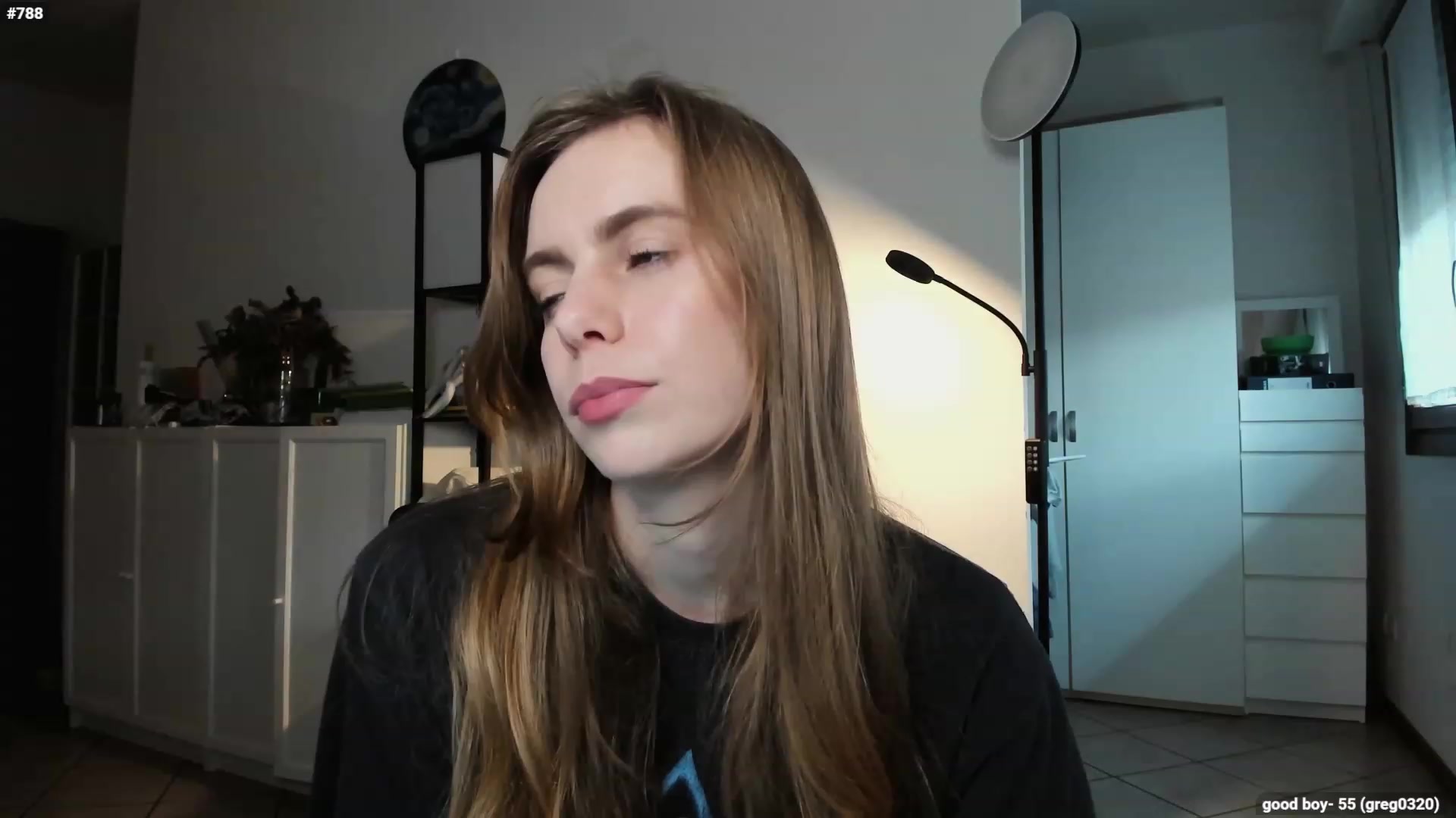 Personage video thumbnail