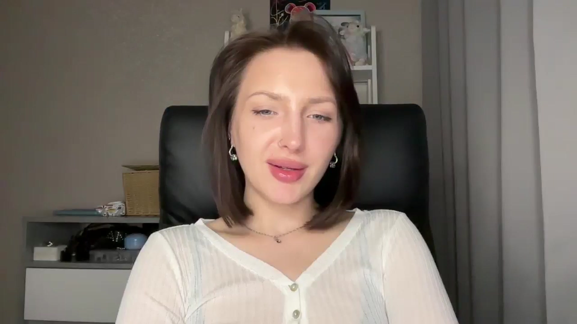 Di_Pearl video thumbnail