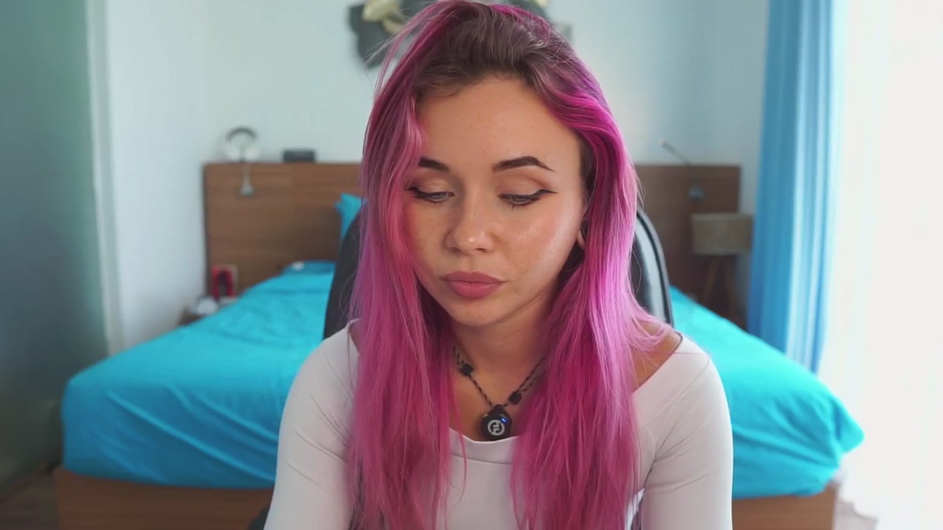 Sarah_Pink video thumbnail