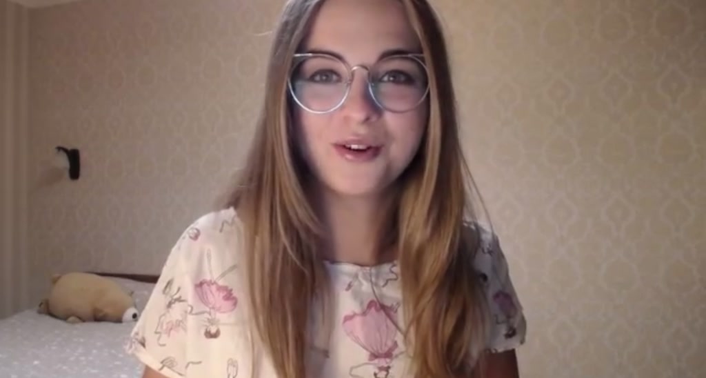 Aliannaa video thumbnail