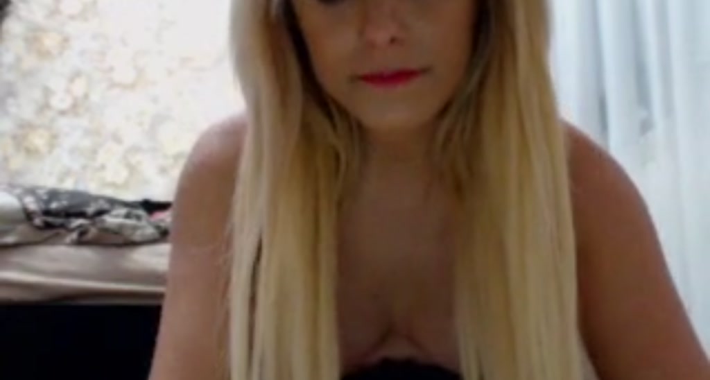 AwesomeBlonde video thumbnail
