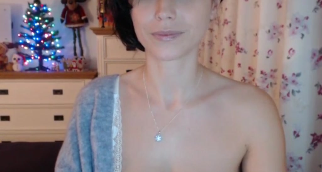 Ami_White video thumbnail