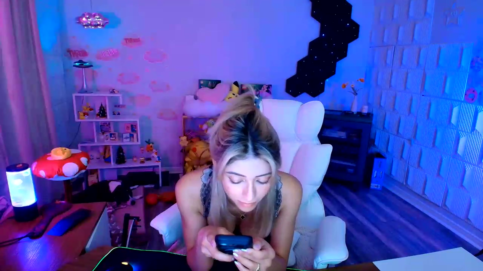 kaydolll video thumbnail