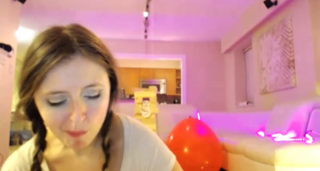 AriaNina video thumbnail