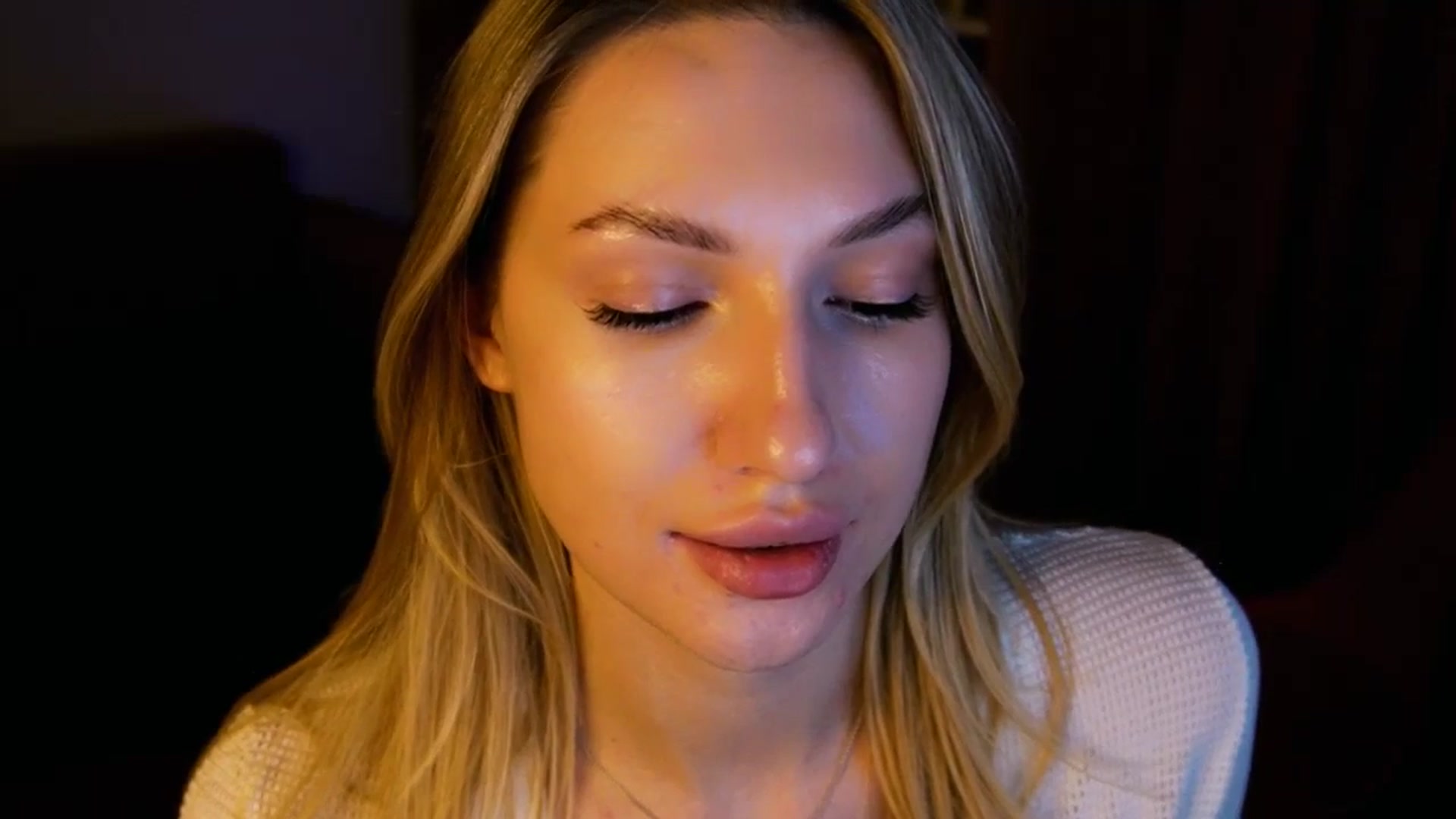 LovelyGin video thumbnail