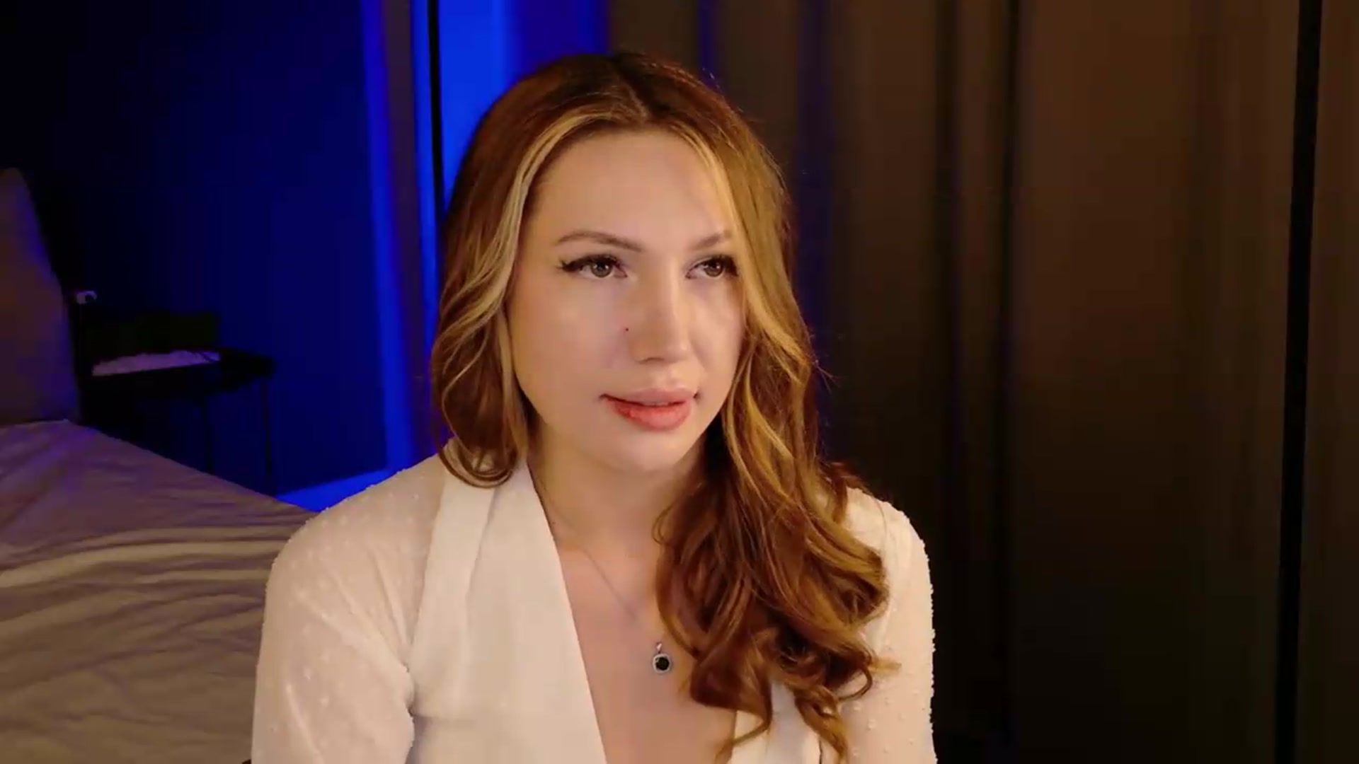 LovelyGin video thumbnail