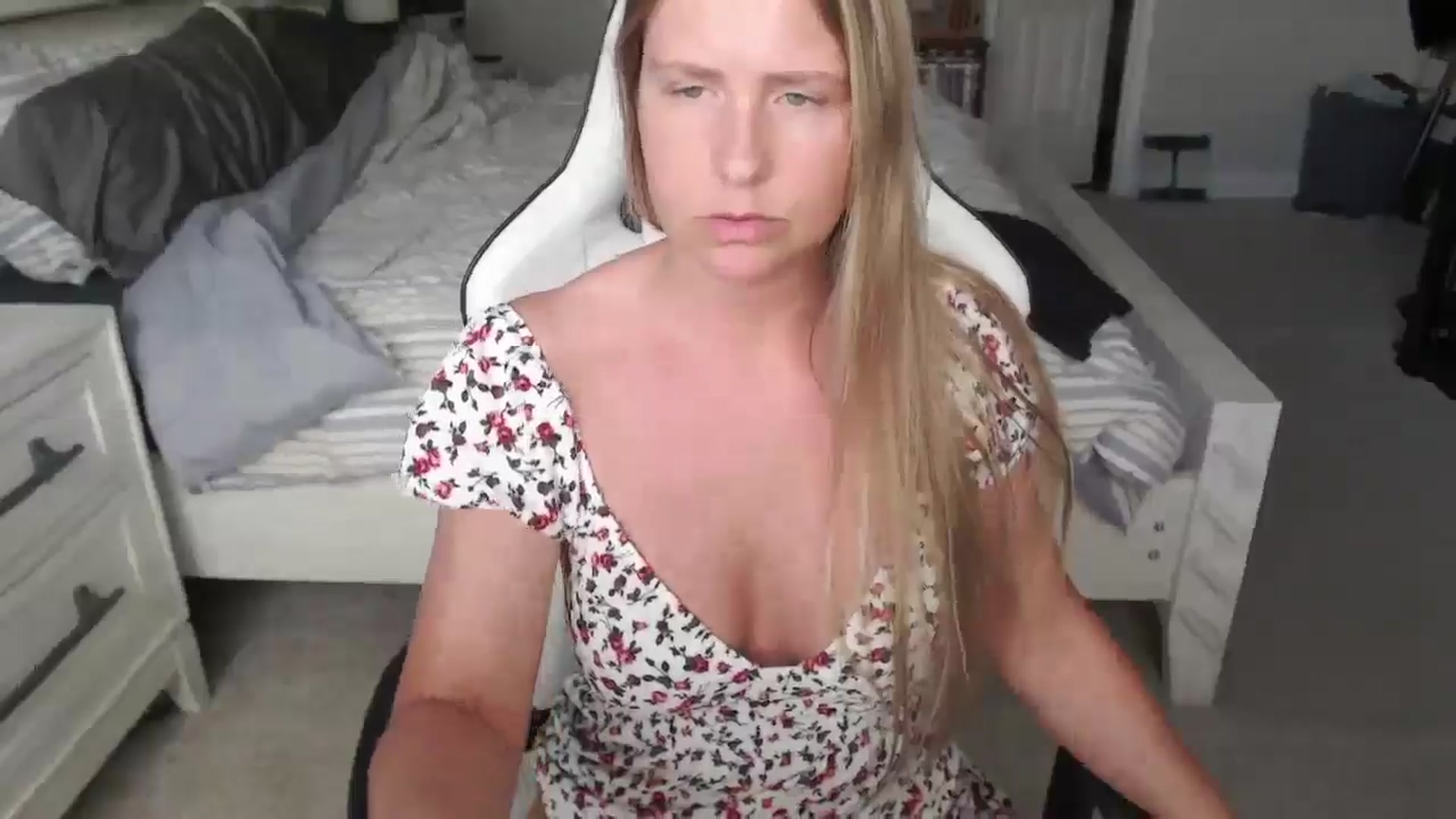 ZenZoey video thumbnail