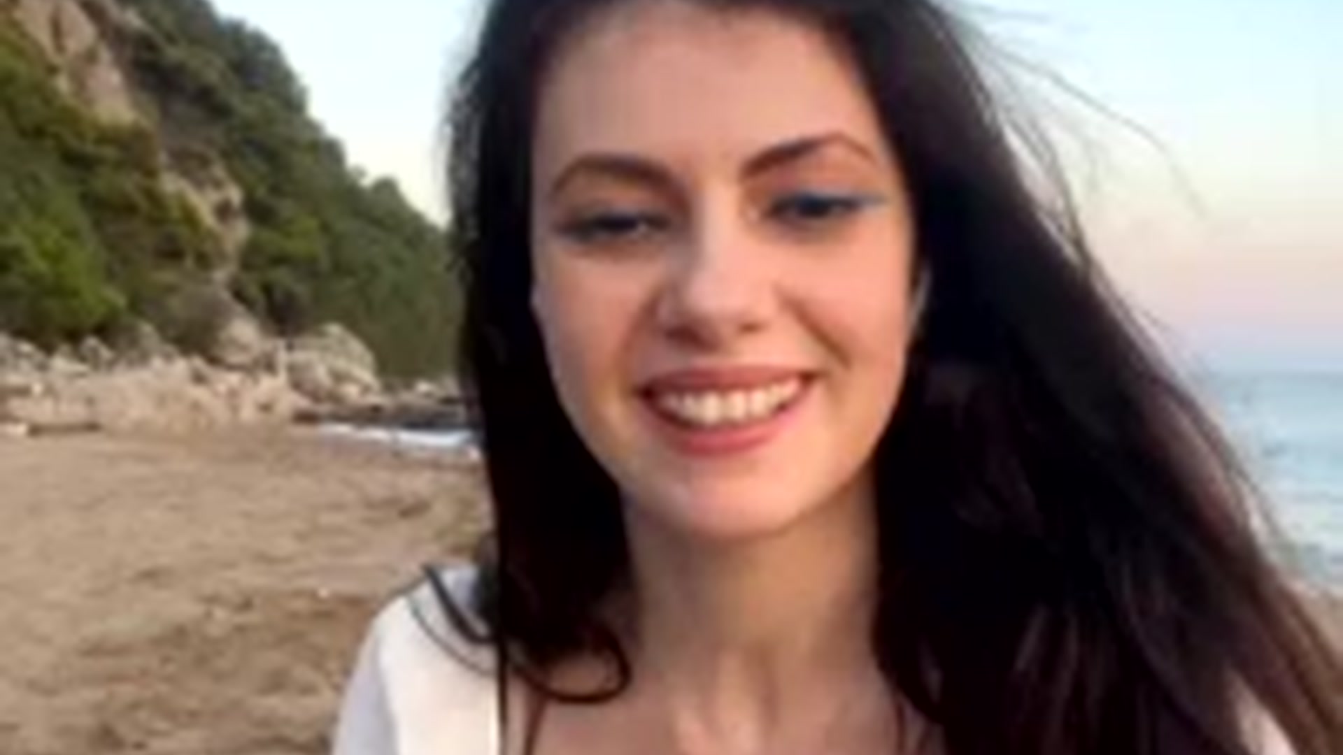 MissAracely video thumbnail