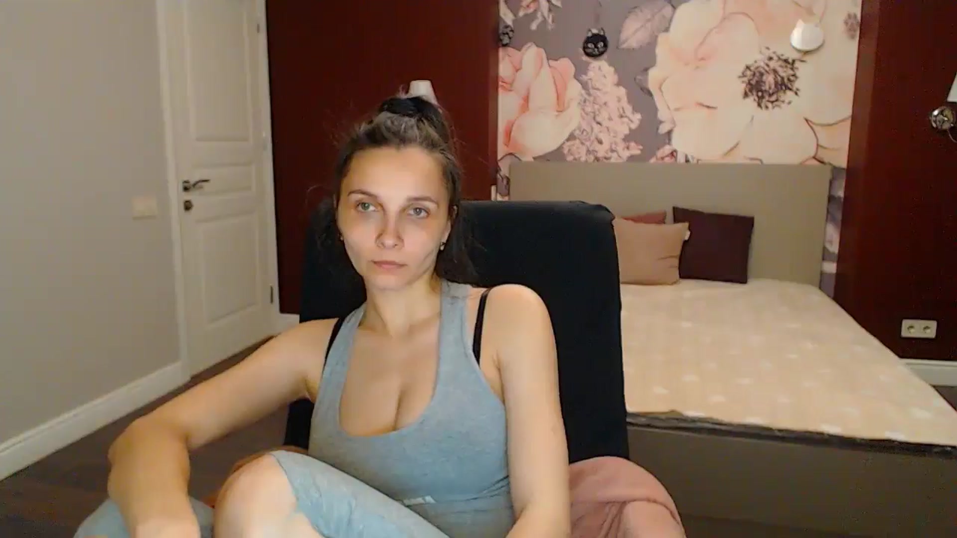 Karina_Mils video thumbnail