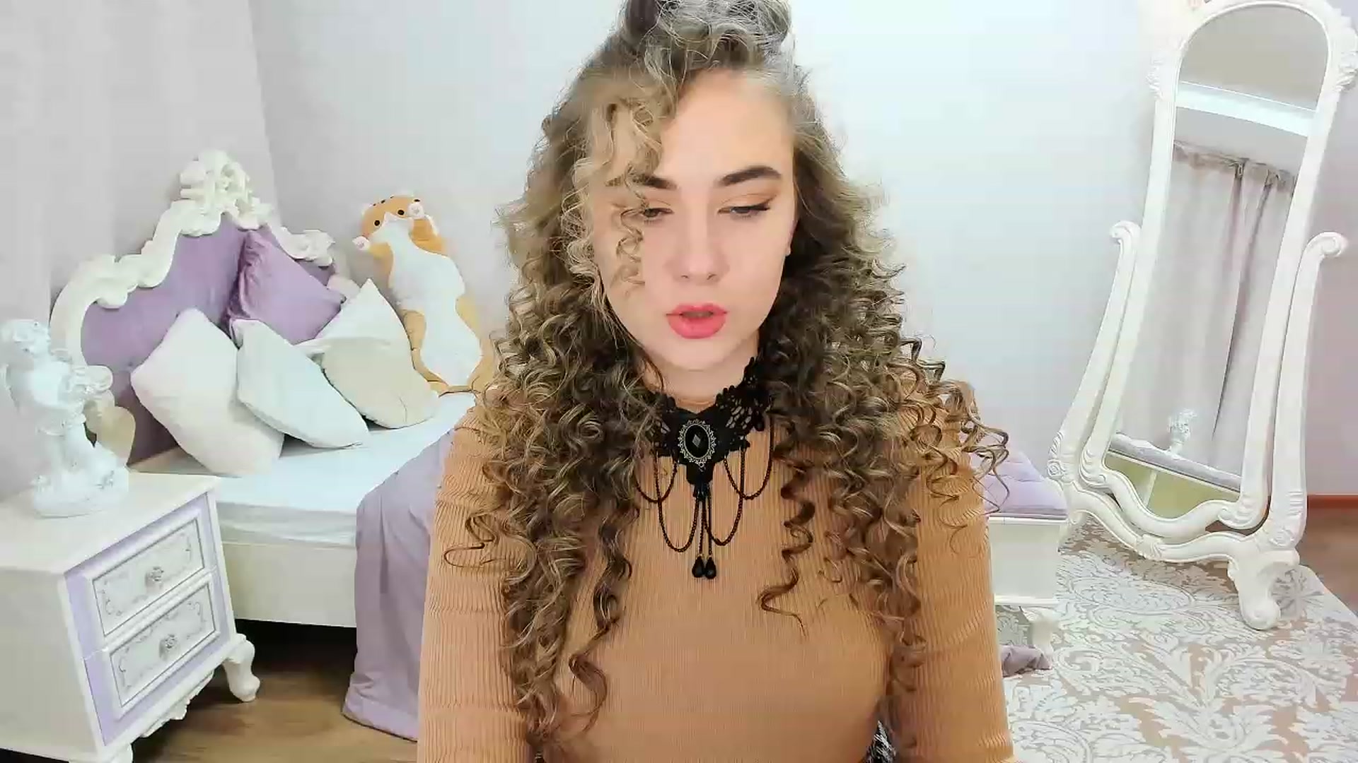 Auroraa__ video thumbnail