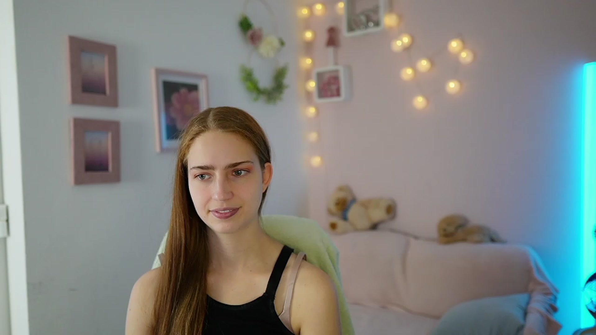 Naomi_Woods18 video thumbnail