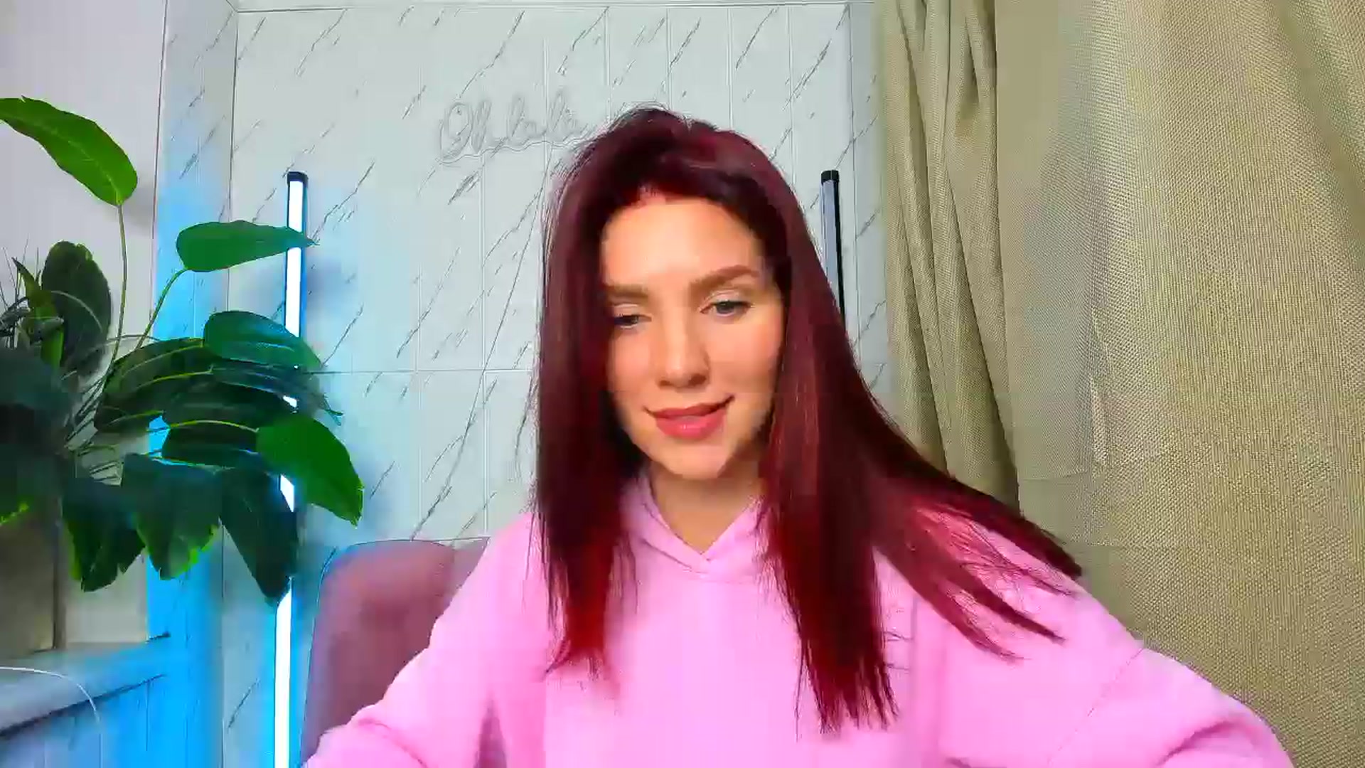 MiaLuxe video thumbnail