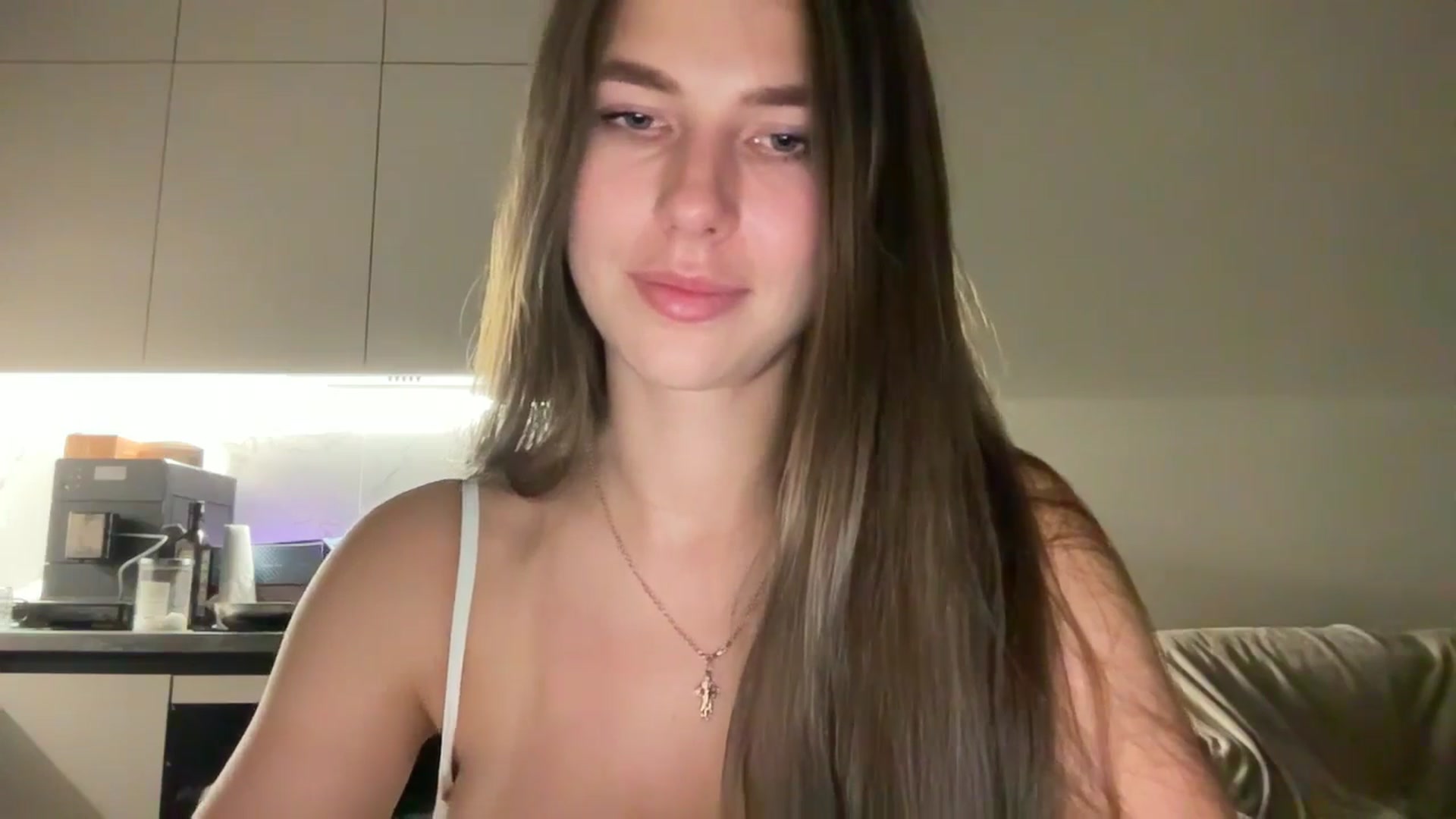 kissfreeze video thumbnail