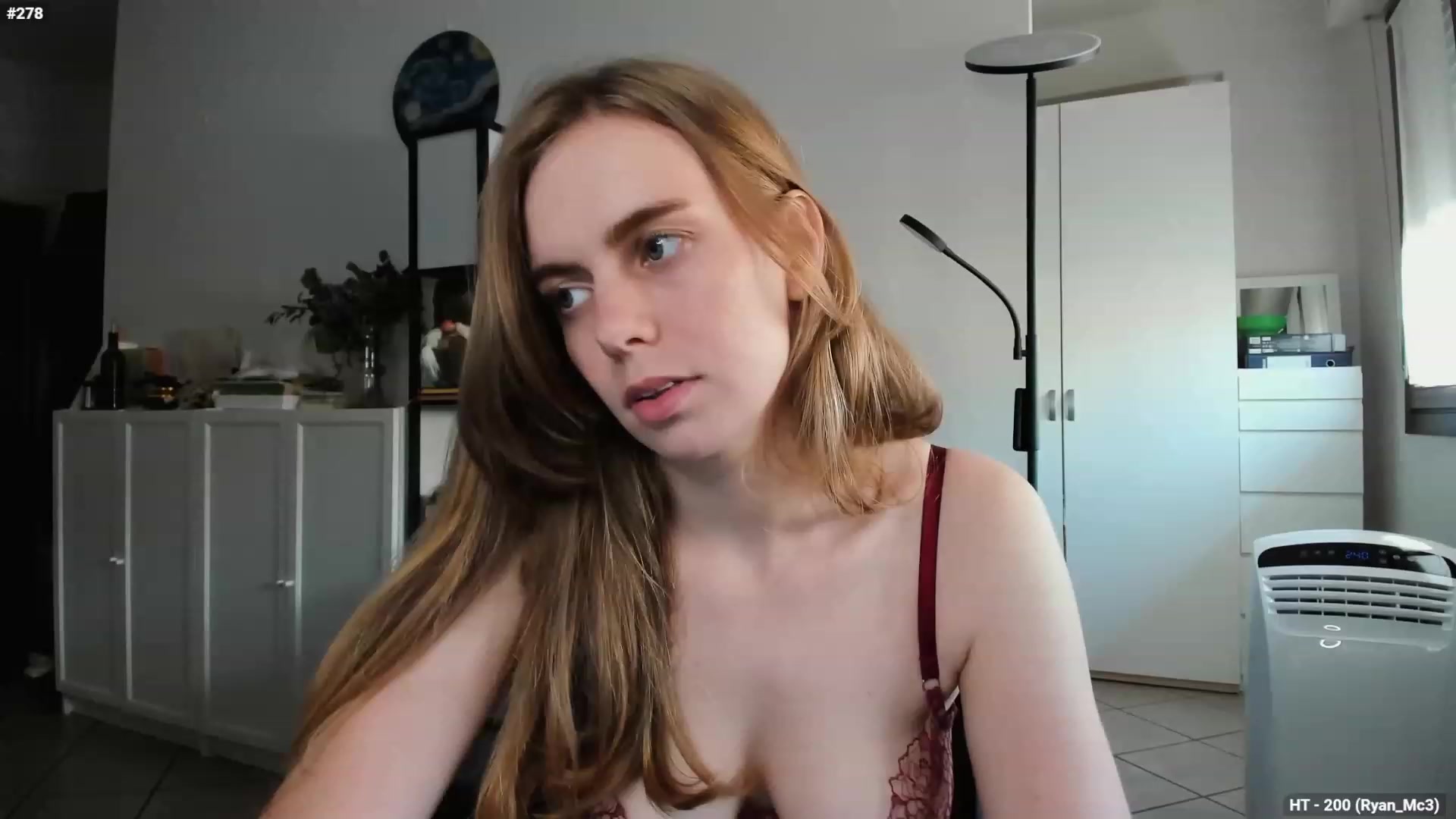 Personage video thumbnail