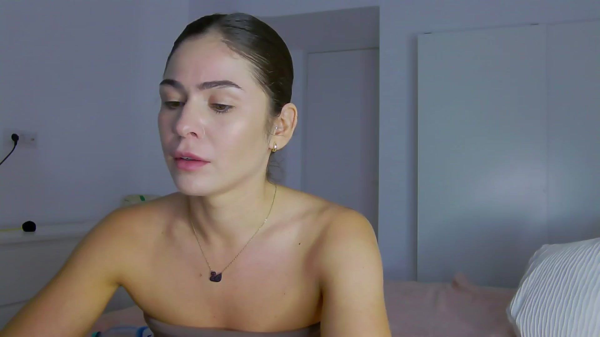 NaiaaBee video thumbnail
