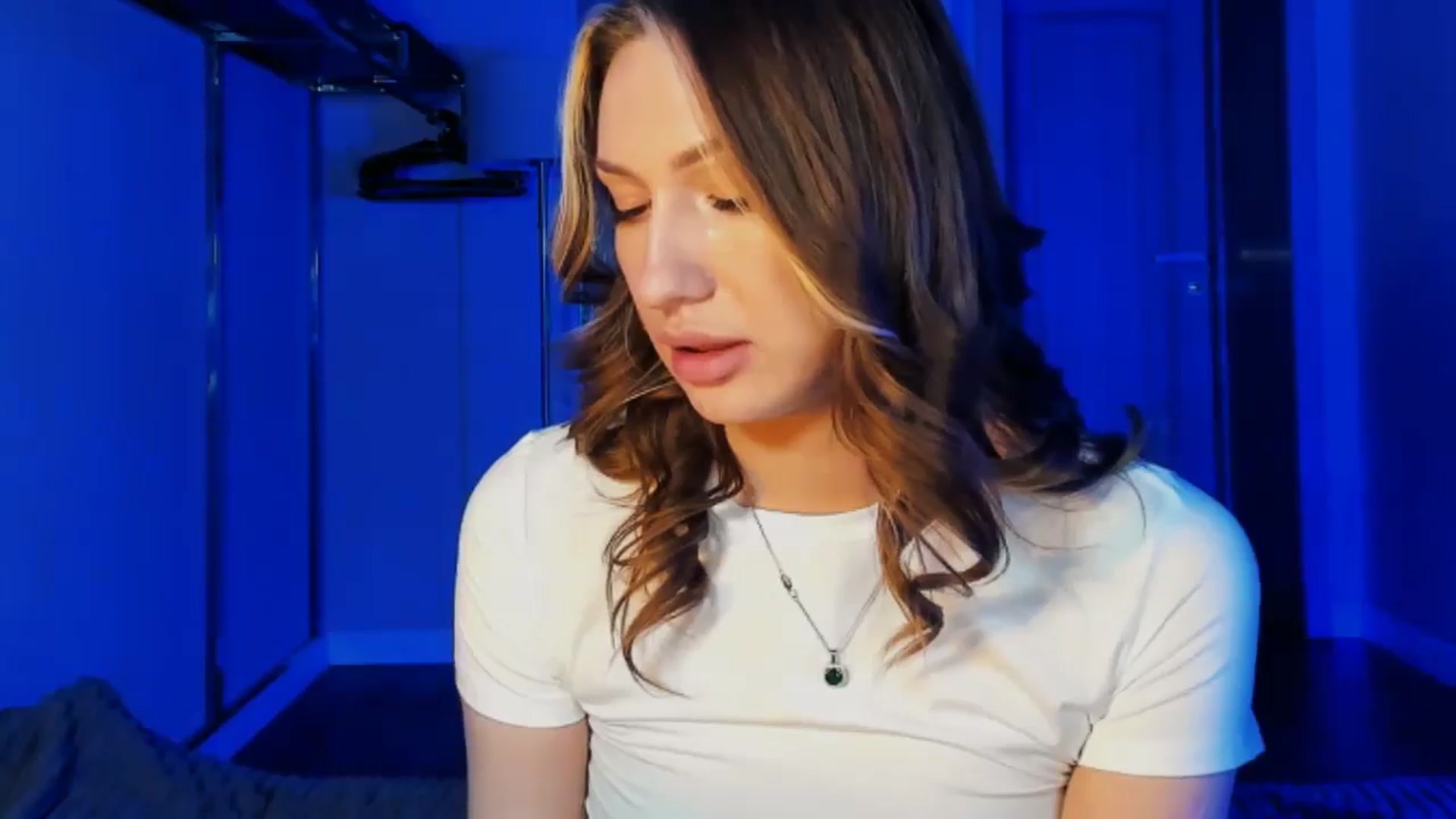 LovelyGin video thumbnail