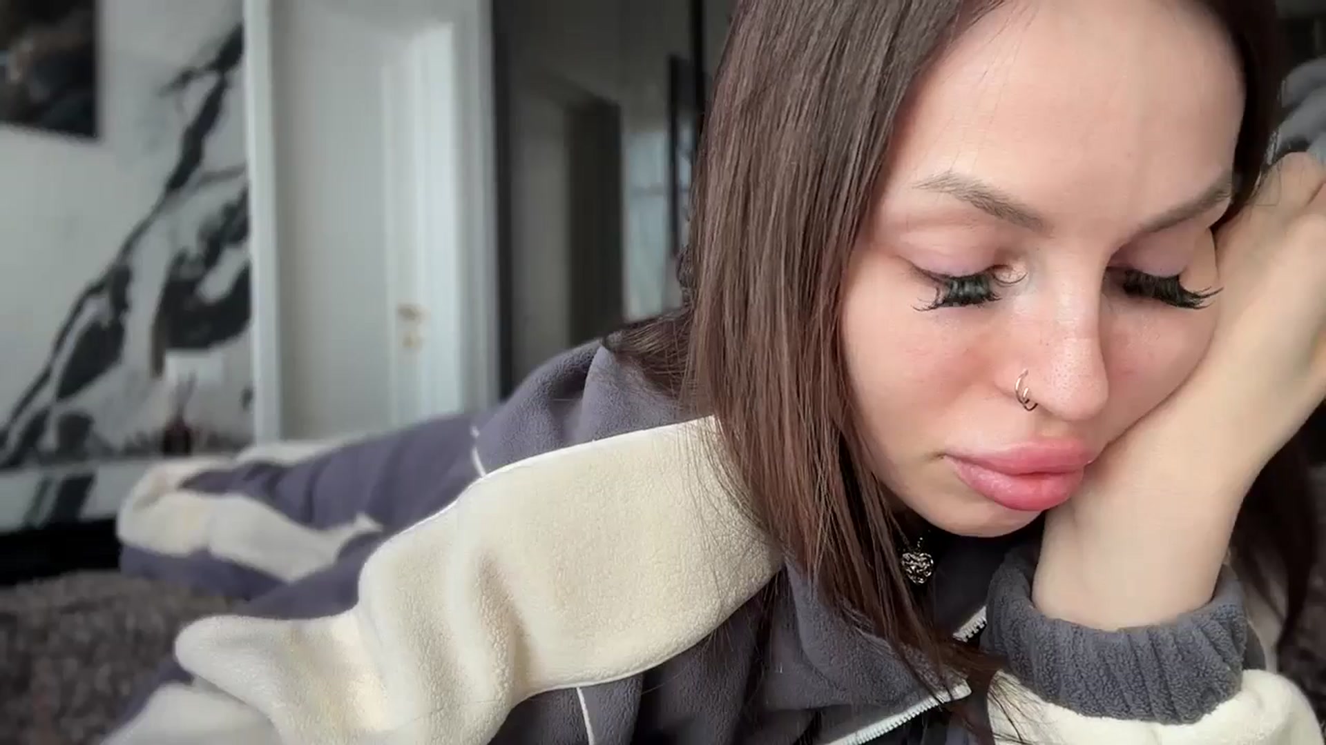 UGLYGIRL_ video thumbnail
