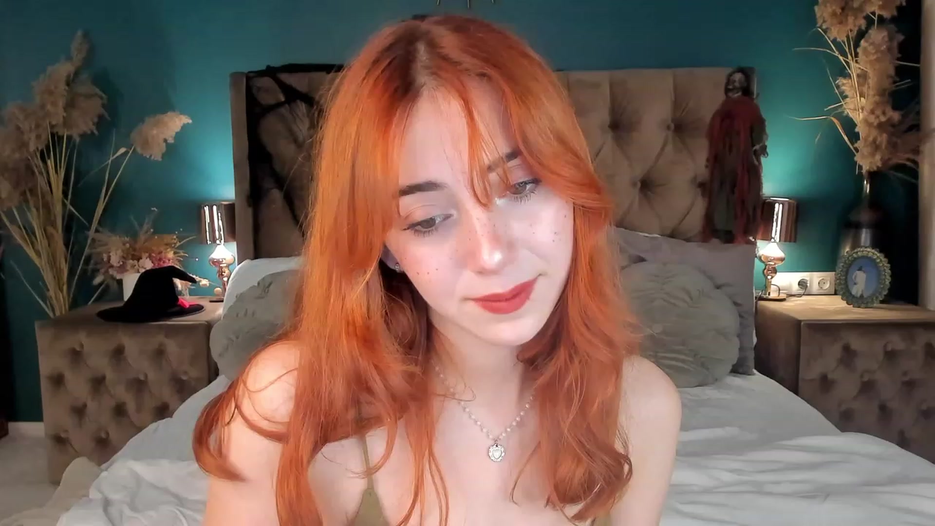 ElsaYoung video thumbnail