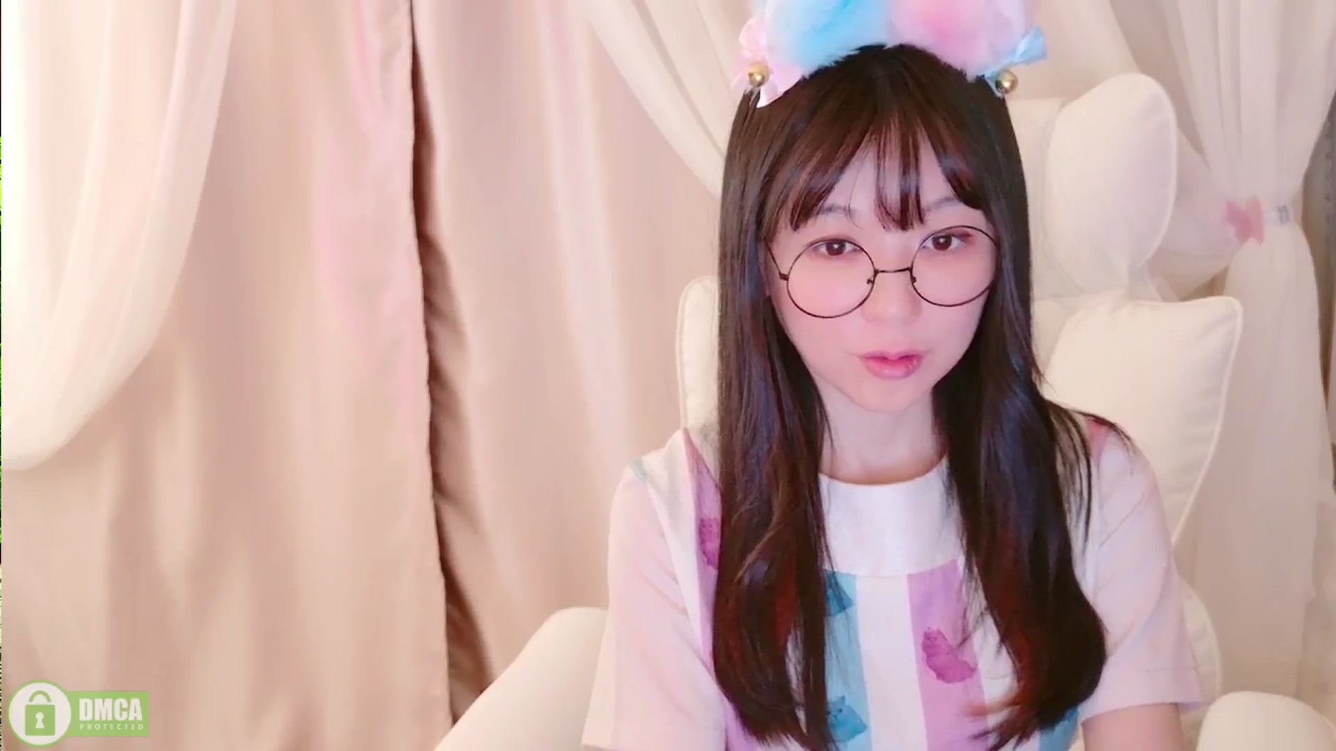 meows video thumbnail
