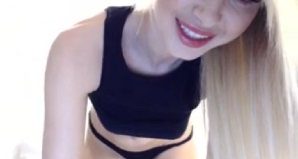BlondeDoll99 video thumbnail