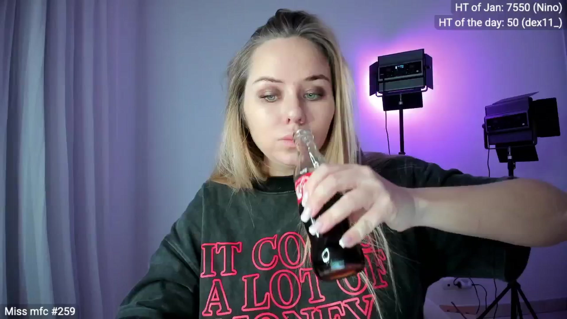 Linda_0nline video thumbnail