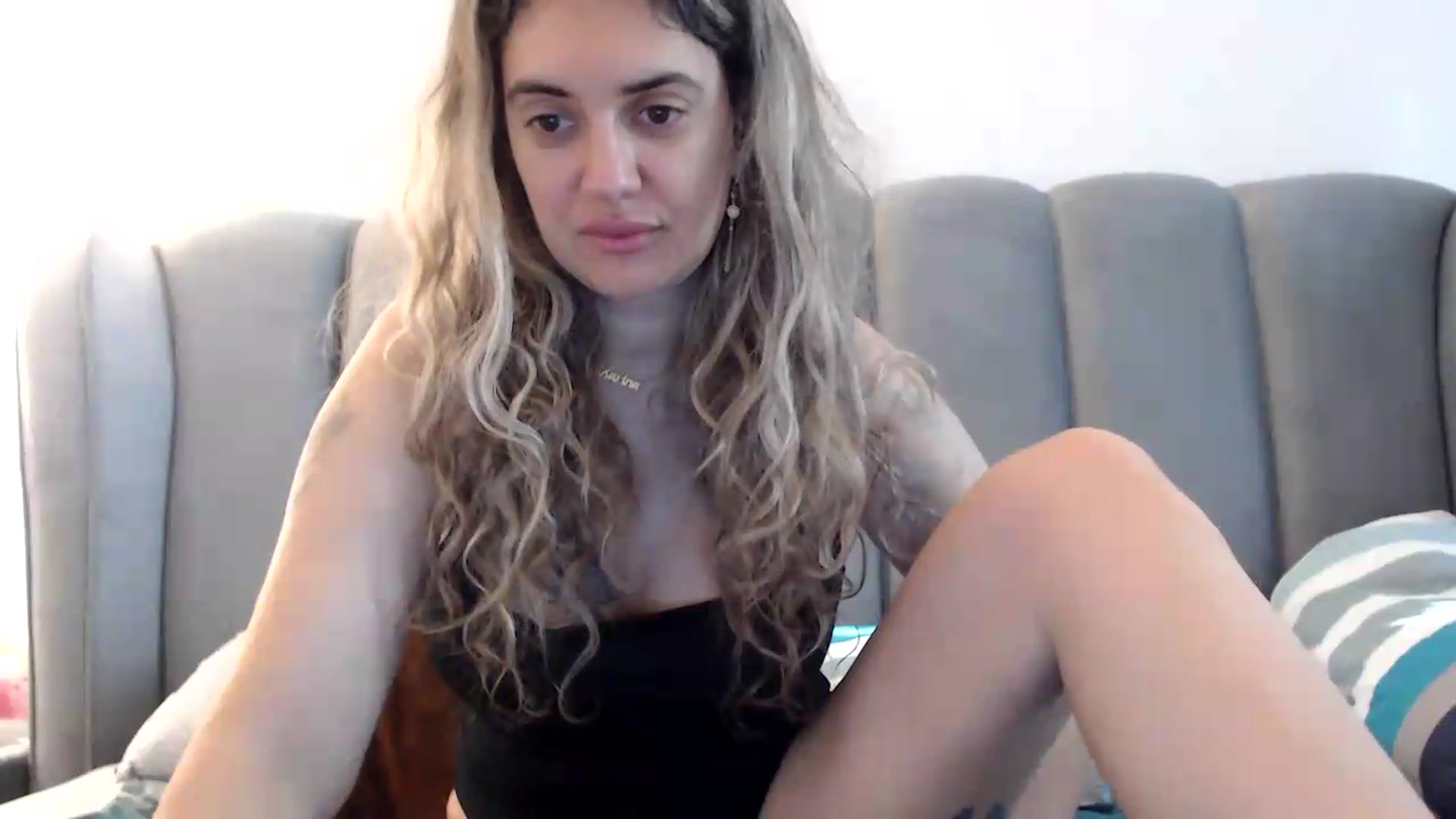 MissDivinna video thumbnail