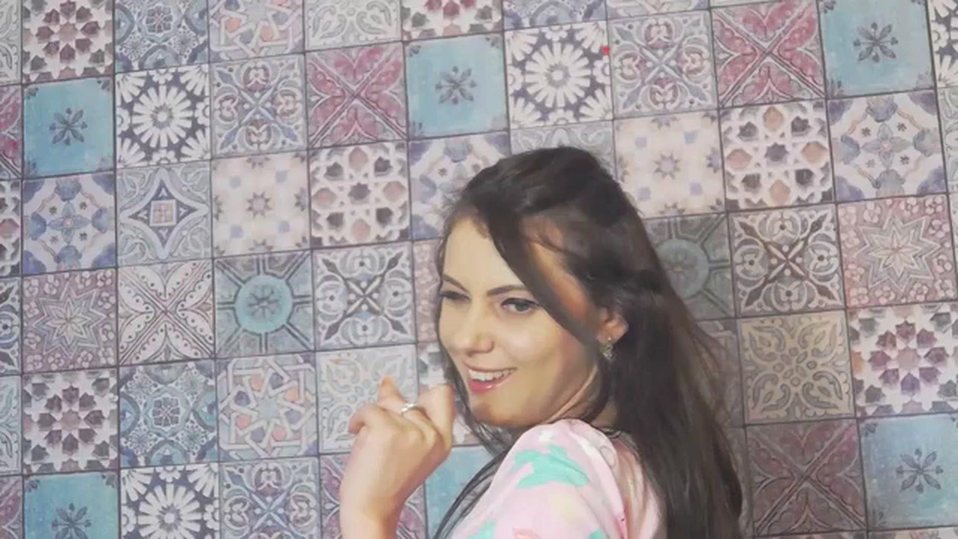 MissAracely video thumbnail