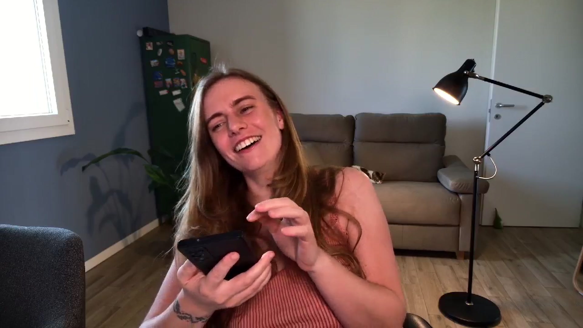 Personage video thumbnail