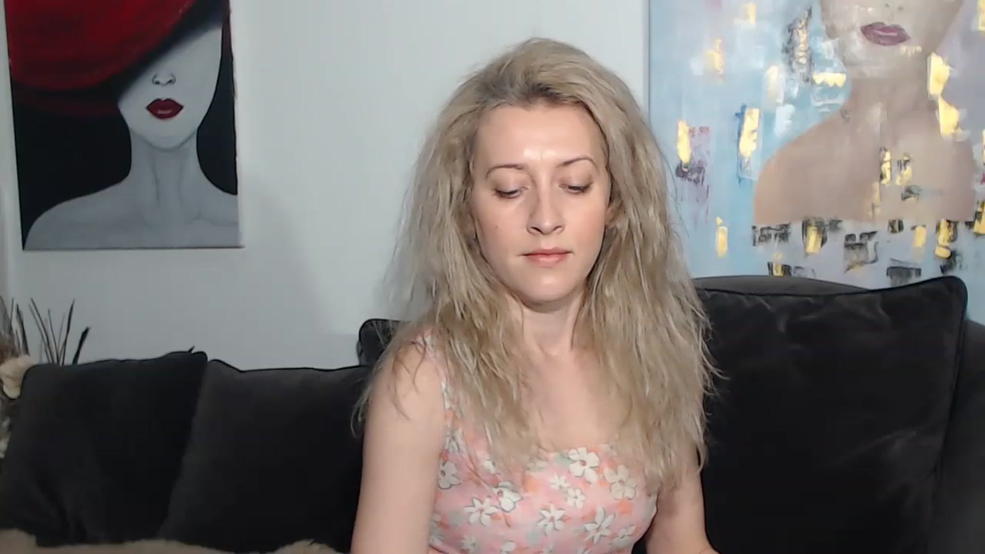 RrrBecca video thumbnail