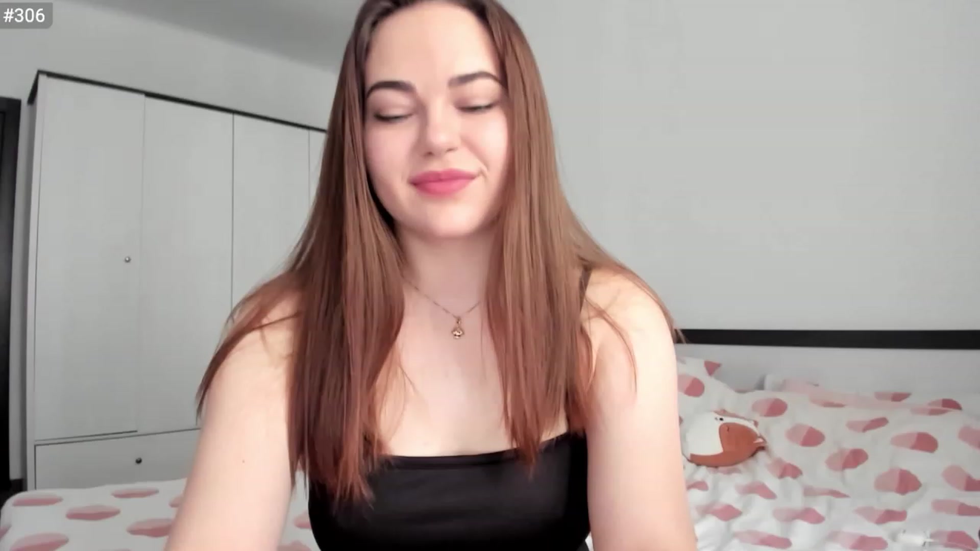 BeeTheQueen video thumbnail