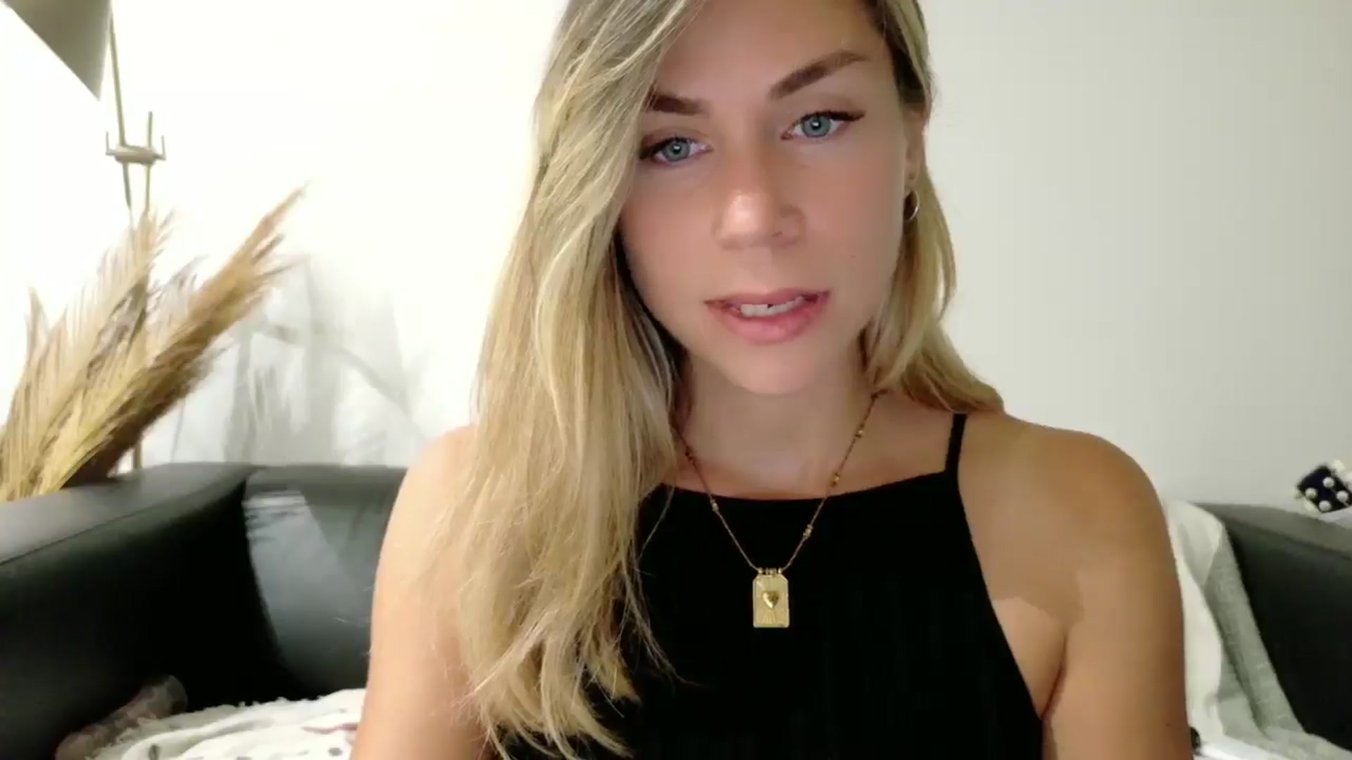 Alicewonder1 video thumbnail