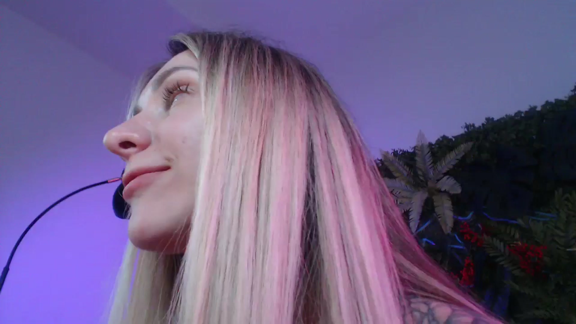 Horny_Blond video thumbnail