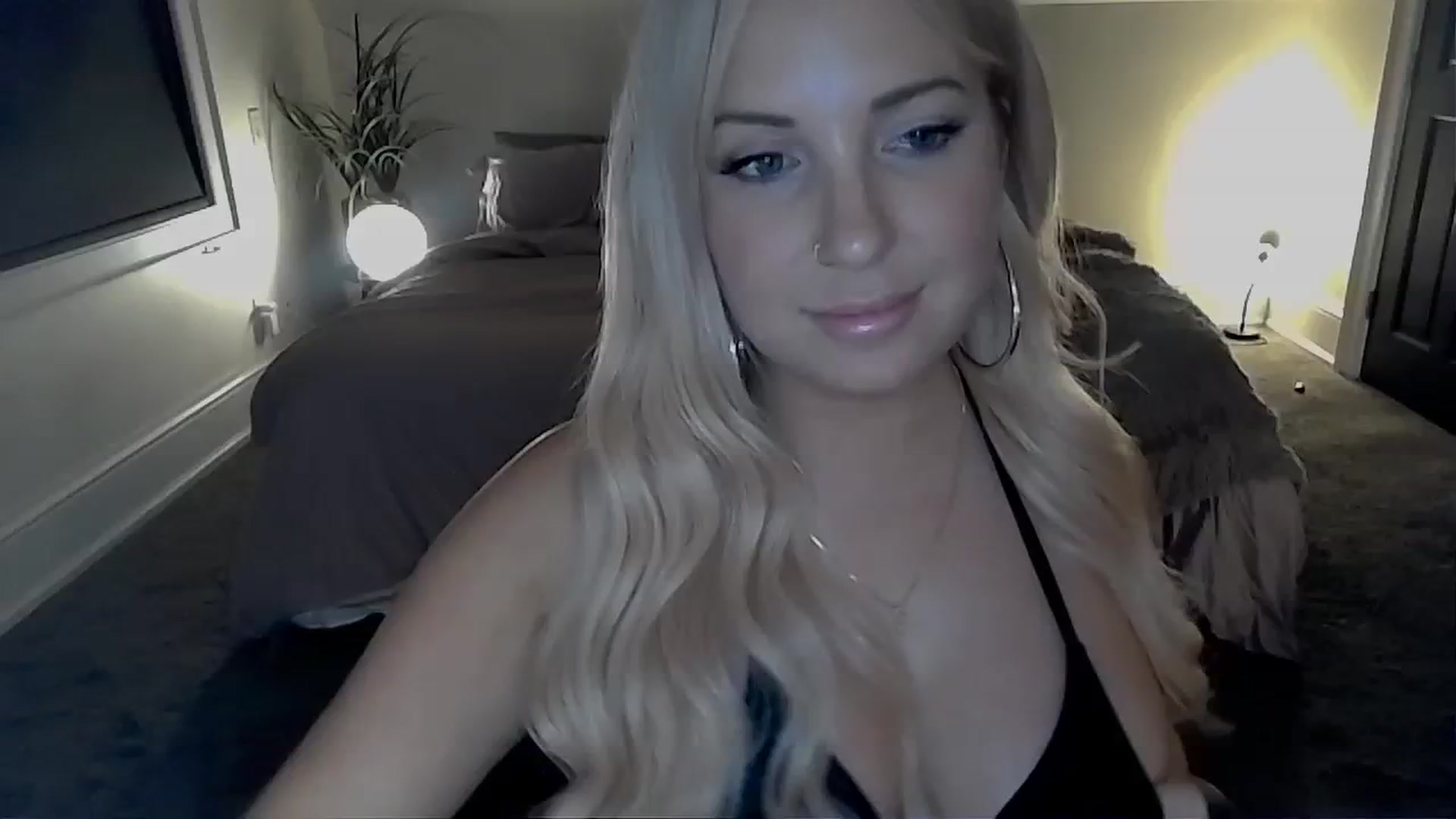 A1_Scarlett video thumbnail