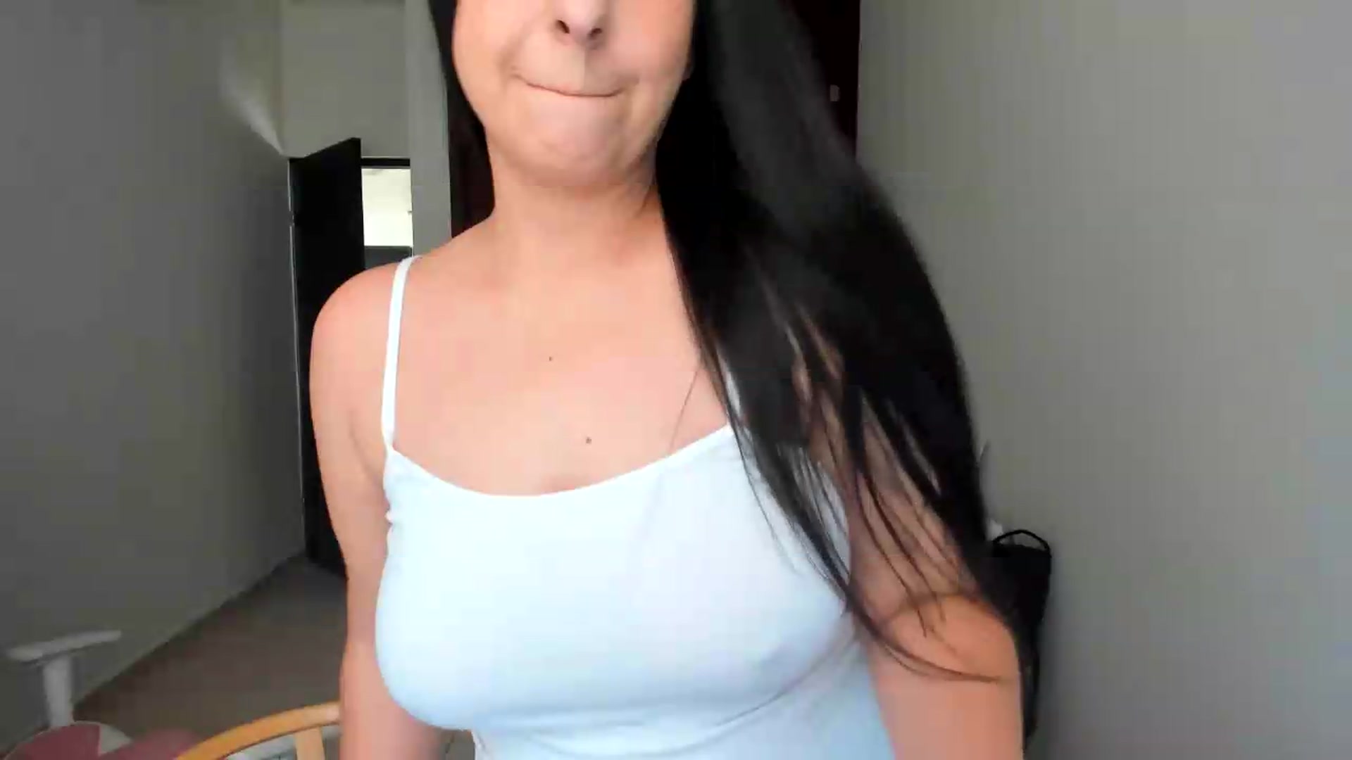 anarossanna video thumbnail